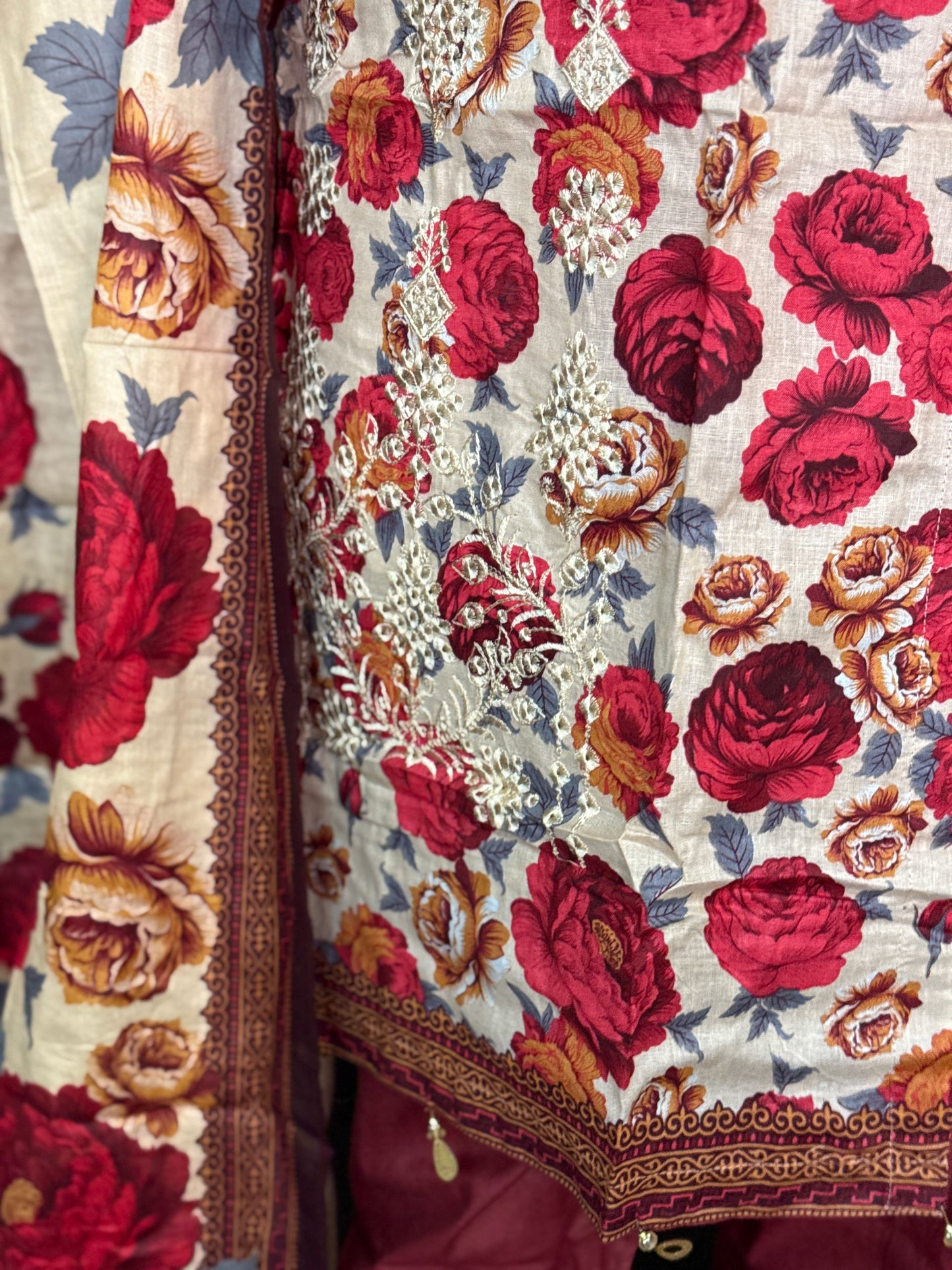 The Everyday Lawn Collection - Peach Floral
