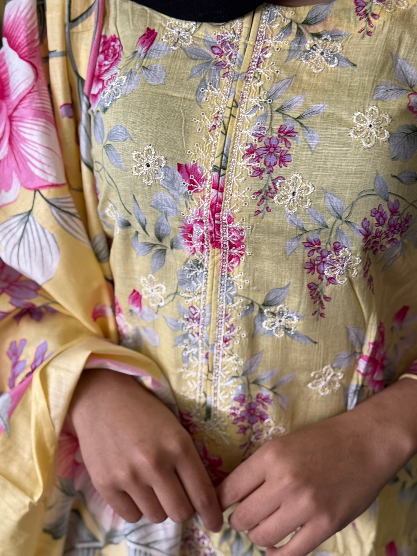 The Everyday Lawn Collection - Lemon Floral