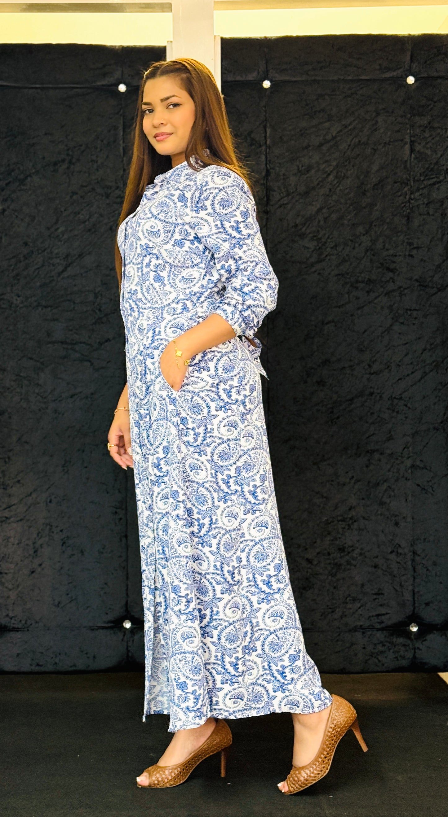 BLUE WHITE PAISLEY PRINT MAXI DRESS
