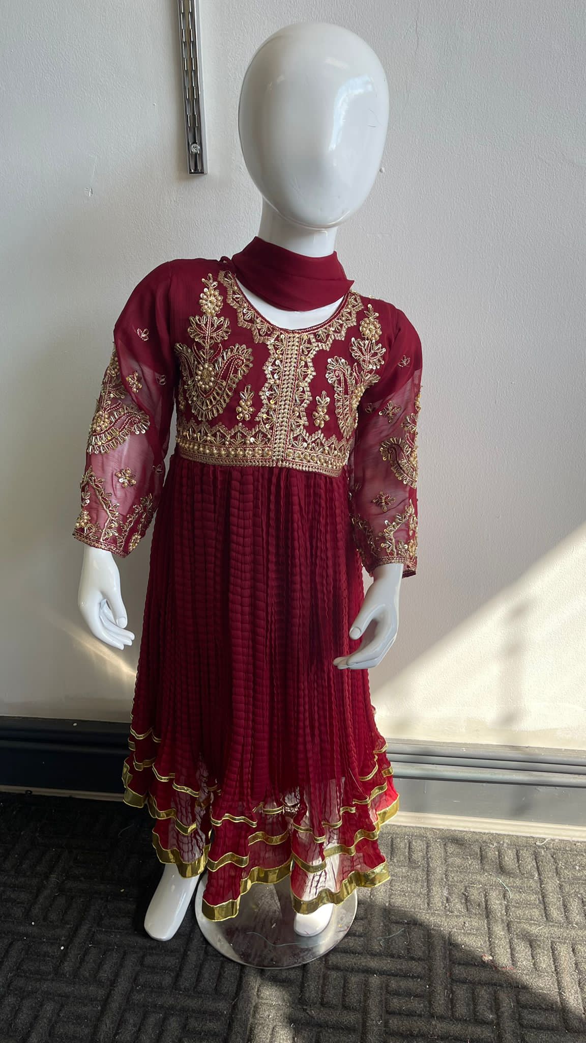 JAMILA - MAROON