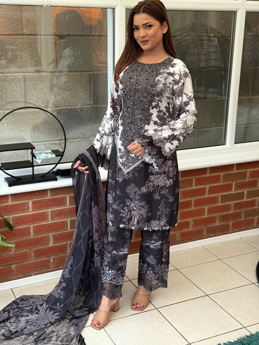 Maria B - M Print Black White