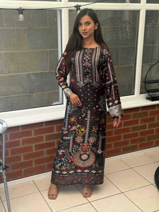 Noir Royale – Luxury Printed Silk Edit