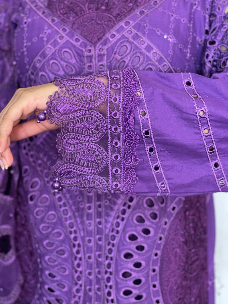 MARIA B LUXURY LAWN D 2402 B