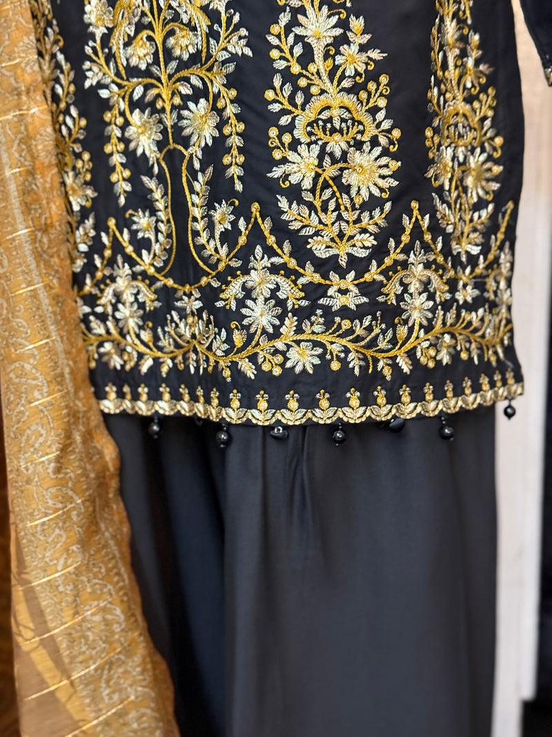 KAVITA - BLACK