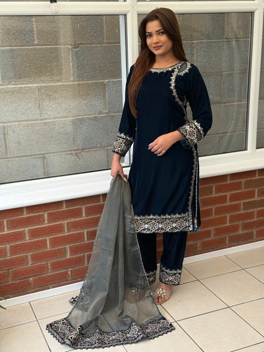 Noore Velvet Shoulder Suit - Midnight Teal