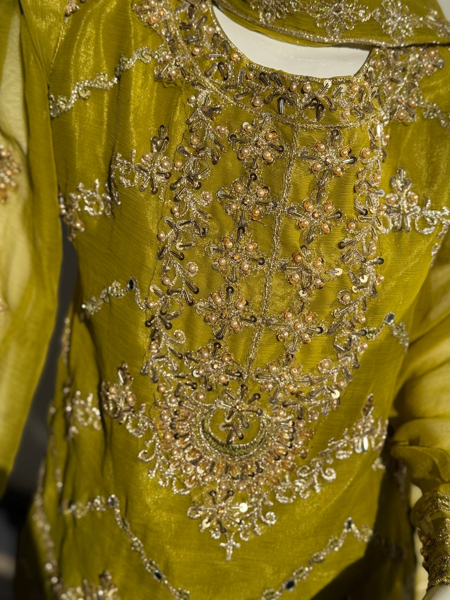 NOOR - KHAKI GREEN