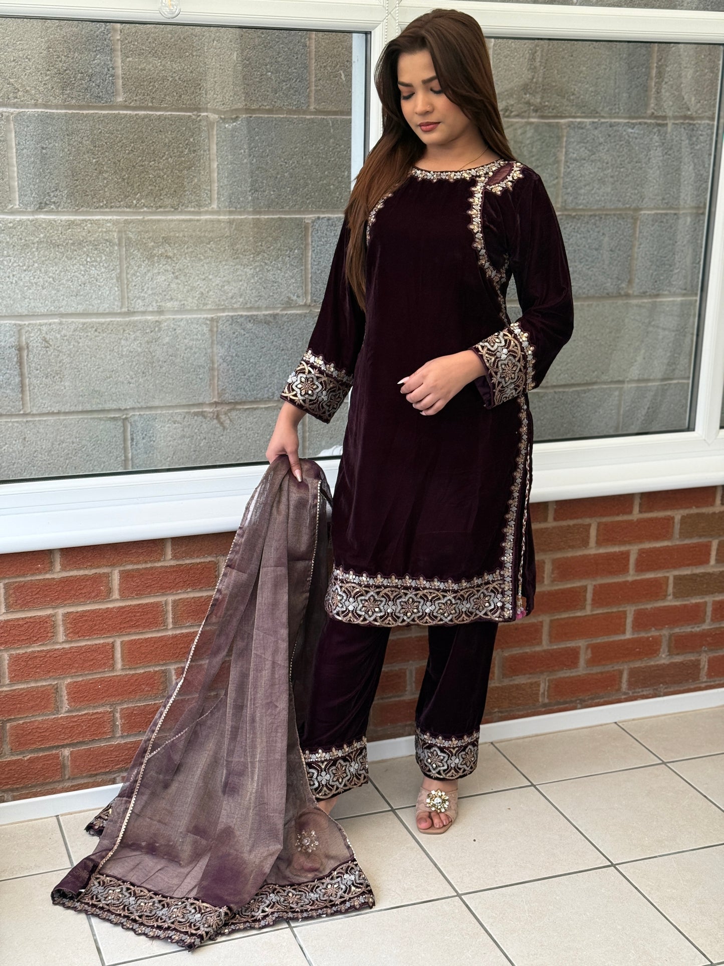 Noore Velvet Shoulder Suit - Aubergine