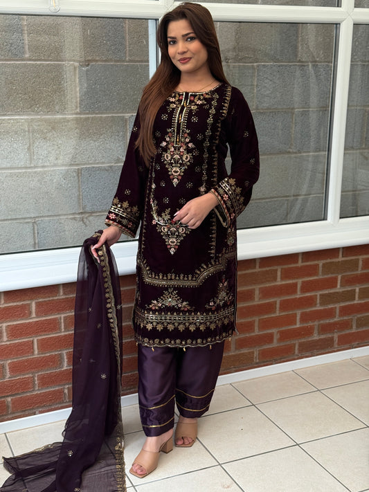 Aurelia Velvet Ensemle - Plum