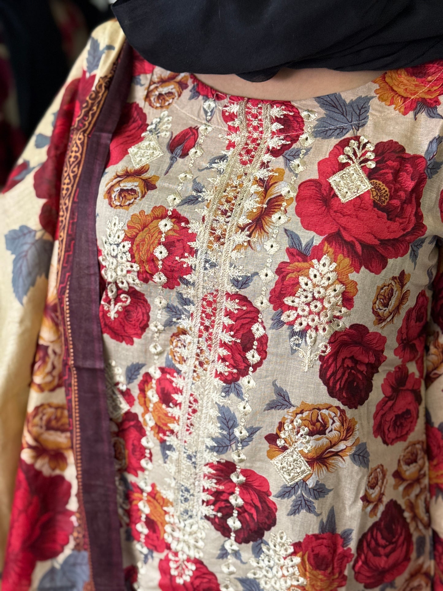 The Everyday Lawn Collection - Peach Floral