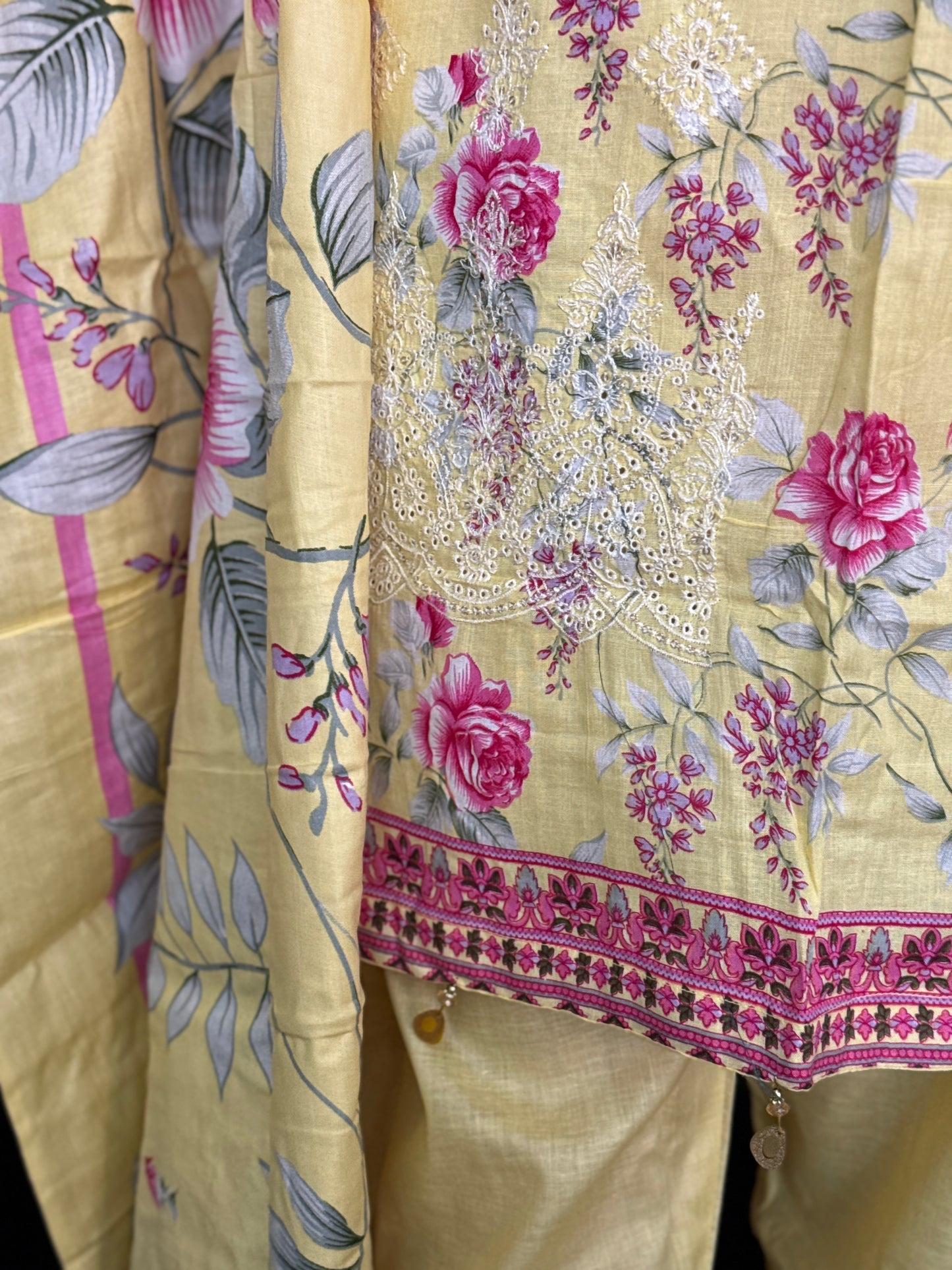 The Everyday Lawn Collection - Lemon Floral