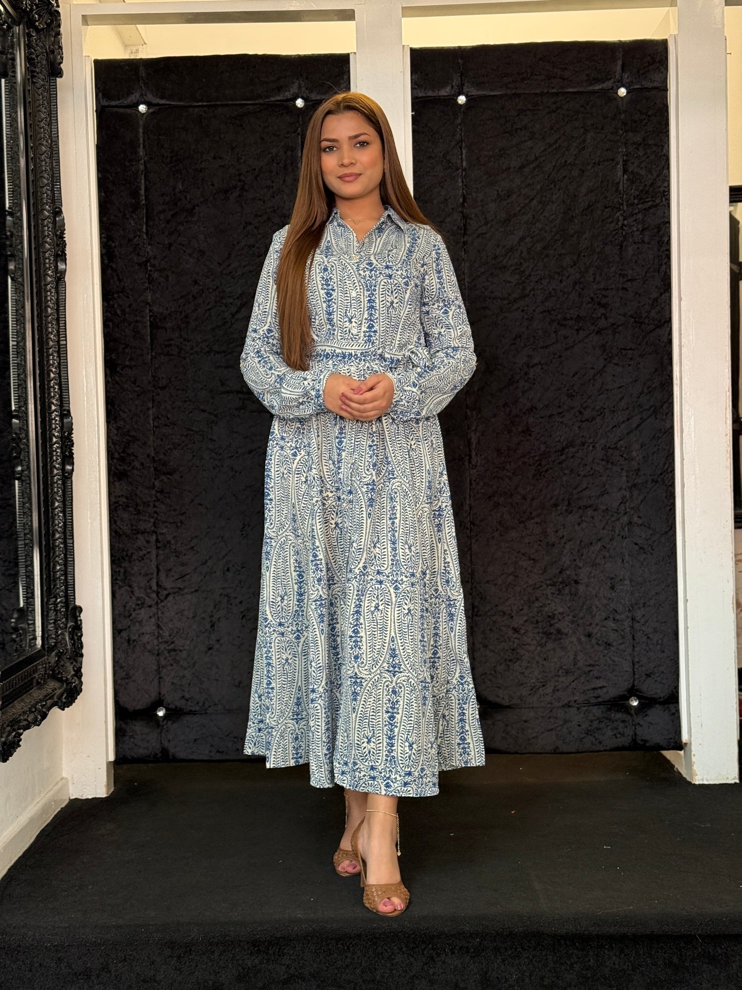 HARISA - BLUE WHITE