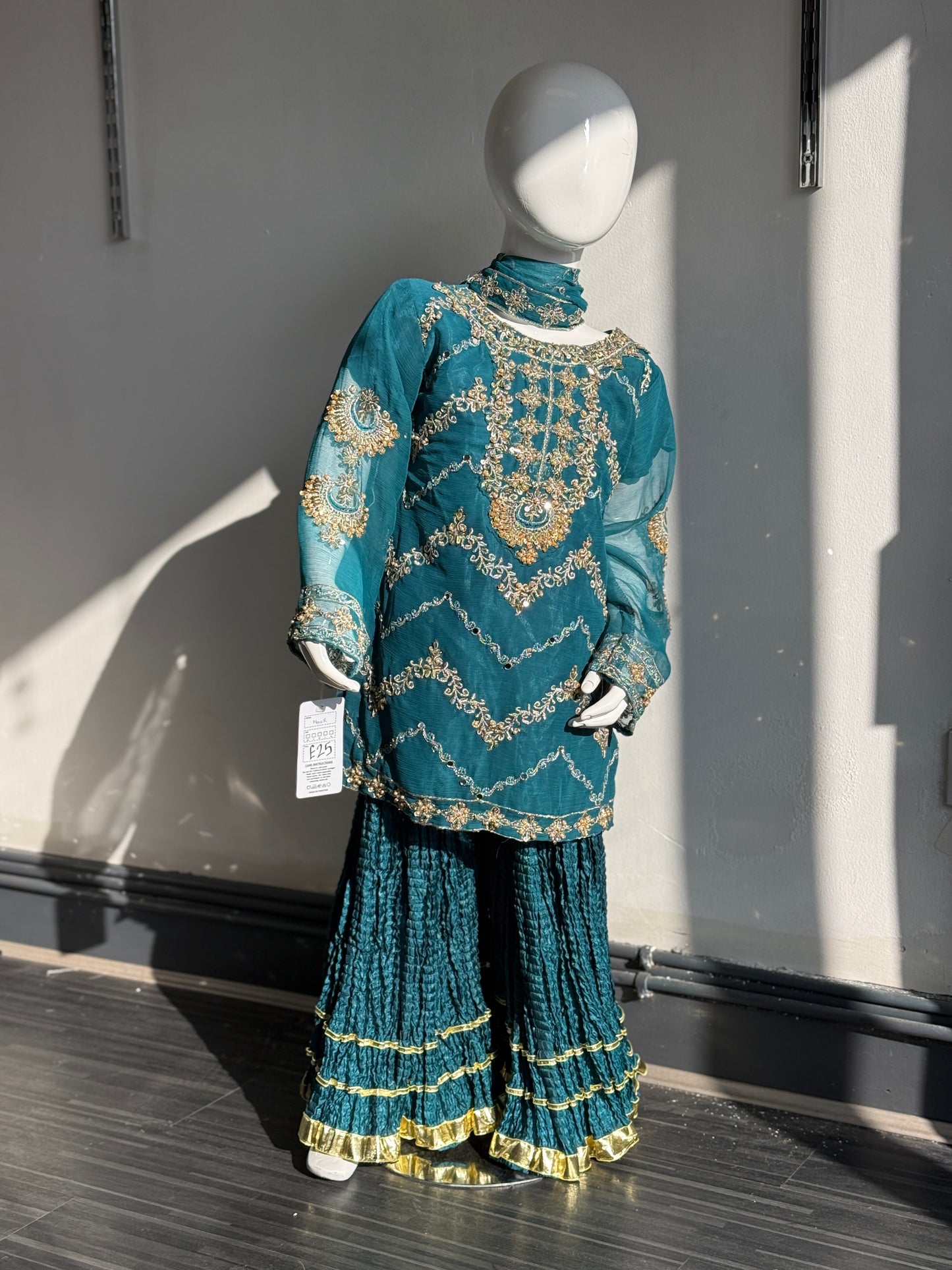 NOOR - TEAL