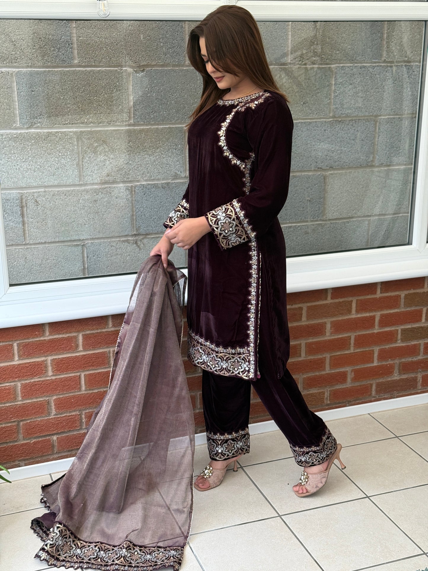 Noore Velvet Shoulder Suit - Aubergine