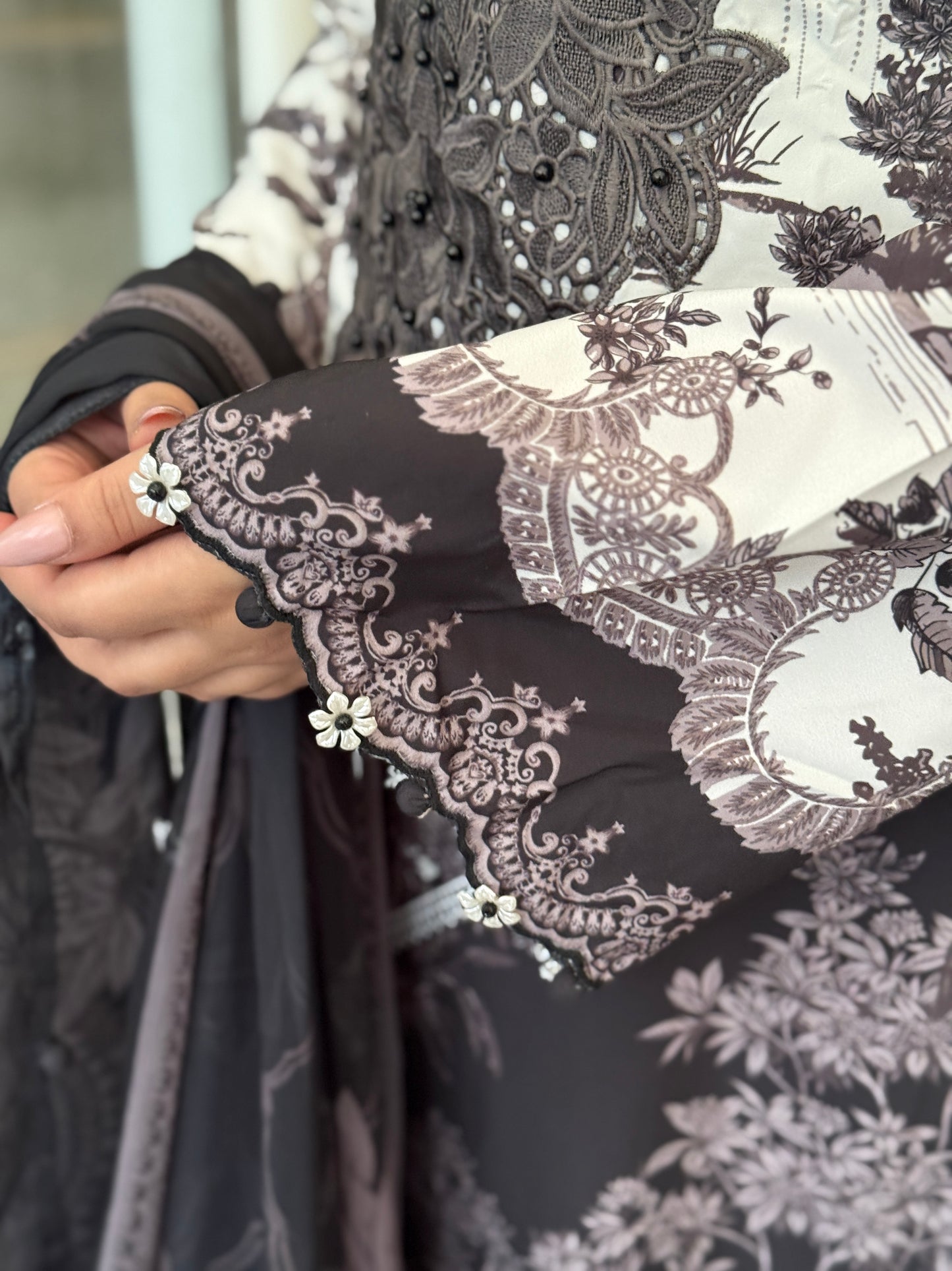 Maria B - M Print Black White