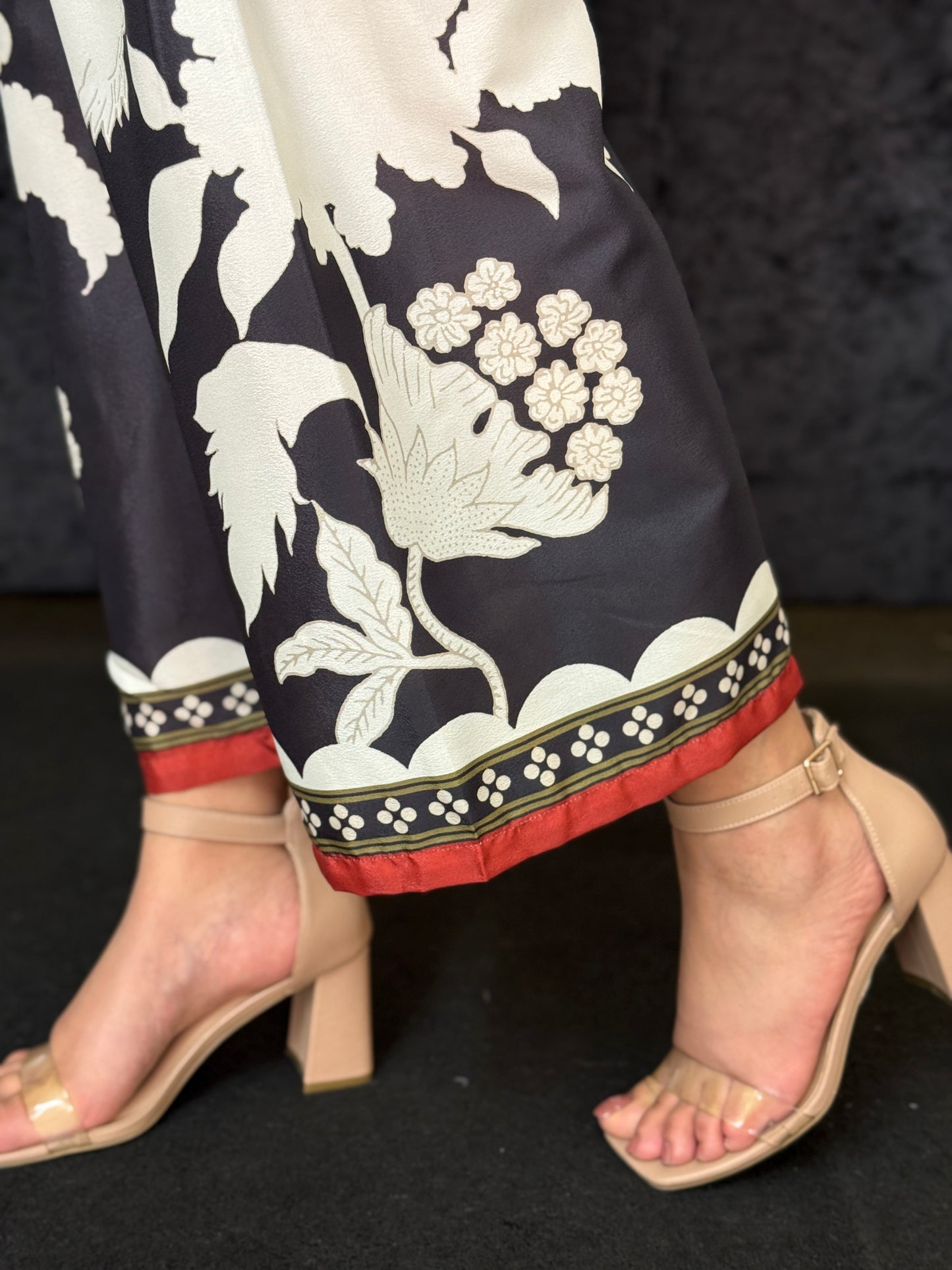 SASHA - BLACK FLORAL