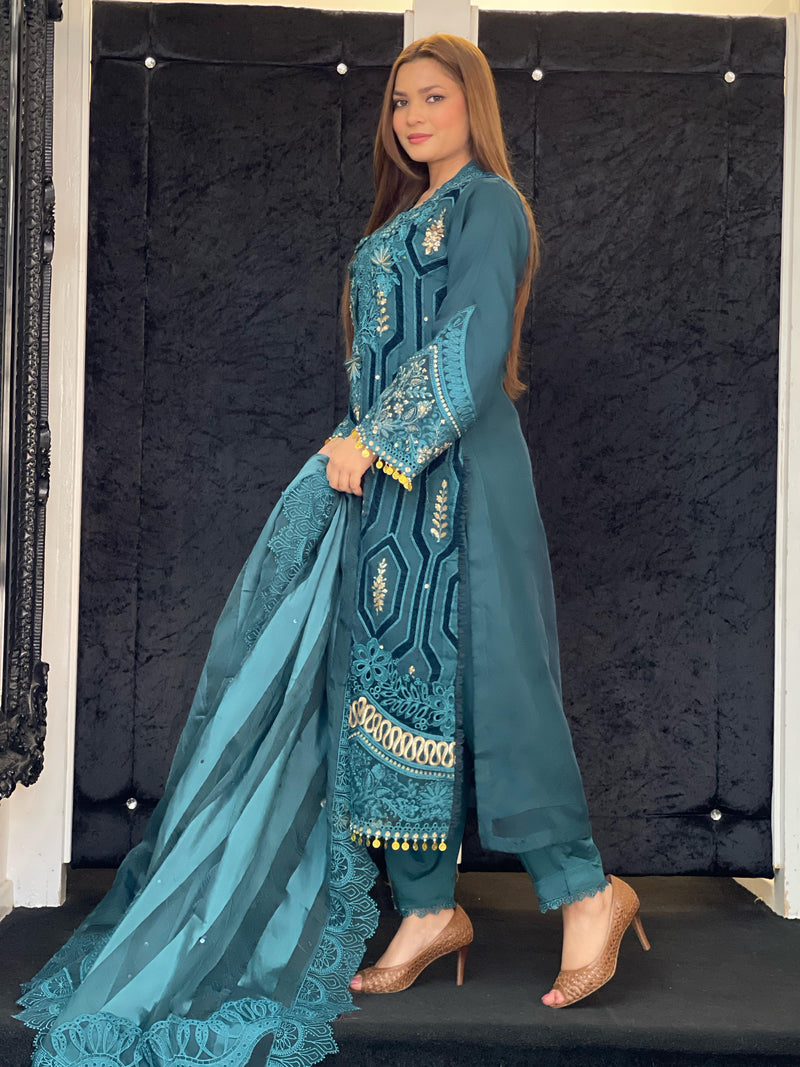 MARIA B - LUXURY COLLECTION