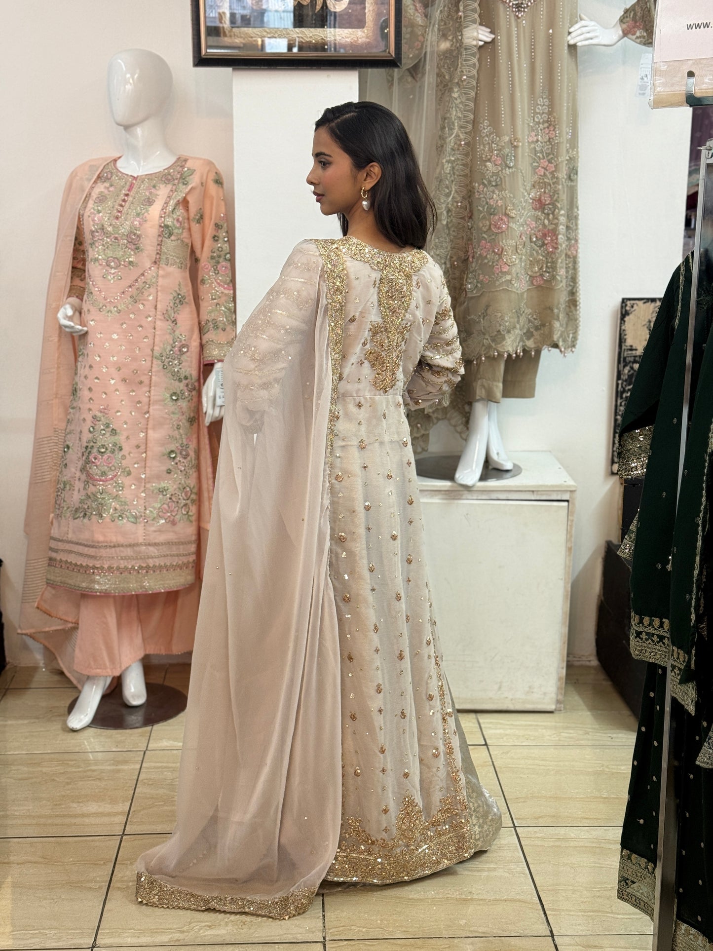 Gold Lehnga