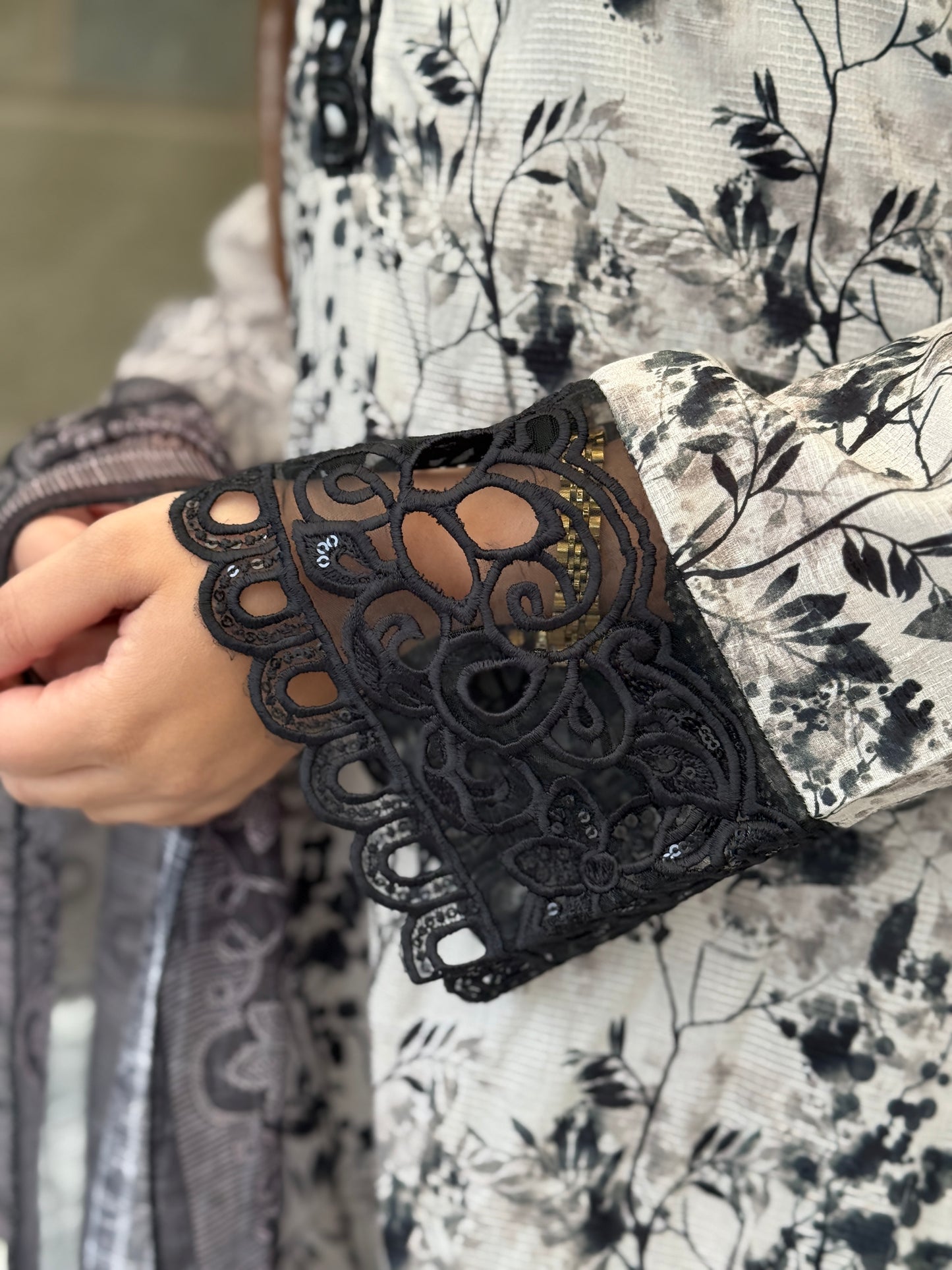 Noir Petal Farsi Shalwar