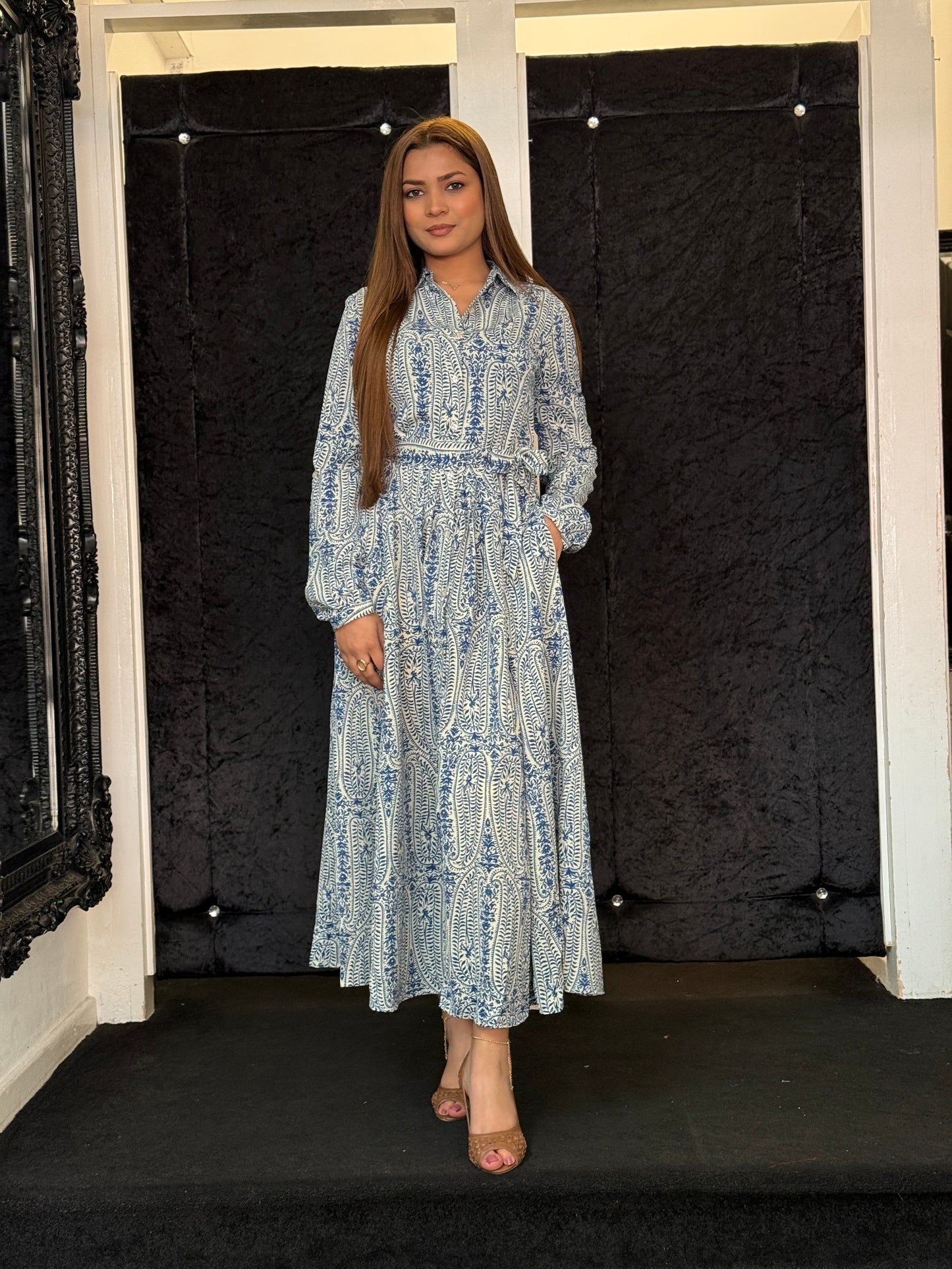 HARISA - BLUE WHITE